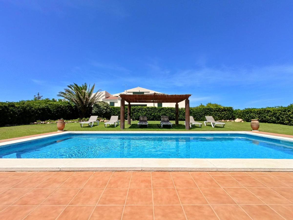 Villa Vega Relax En El Paraiso Es Mercadal Luaran gambar