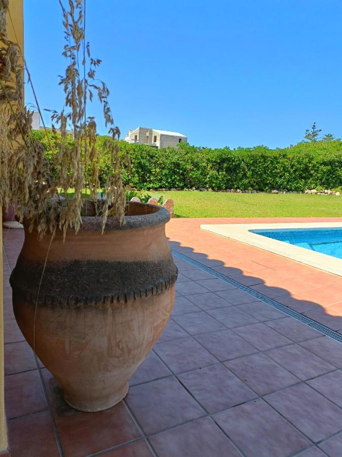 Villa Vega Relax En El Paraiso Es Mercadal Luaran gambar