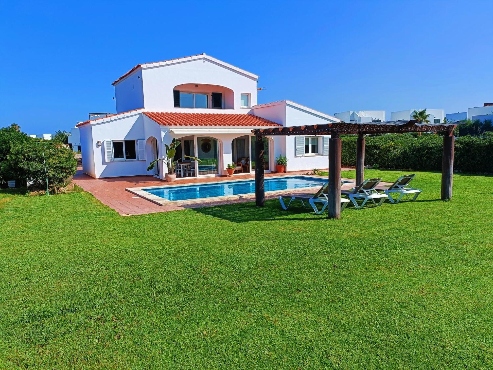 Villa Vega Relax En El Paraiso Es Mercadal Luaran gambar